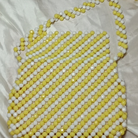Vintage beaded yellow and white handbag - Picture 5 of 5